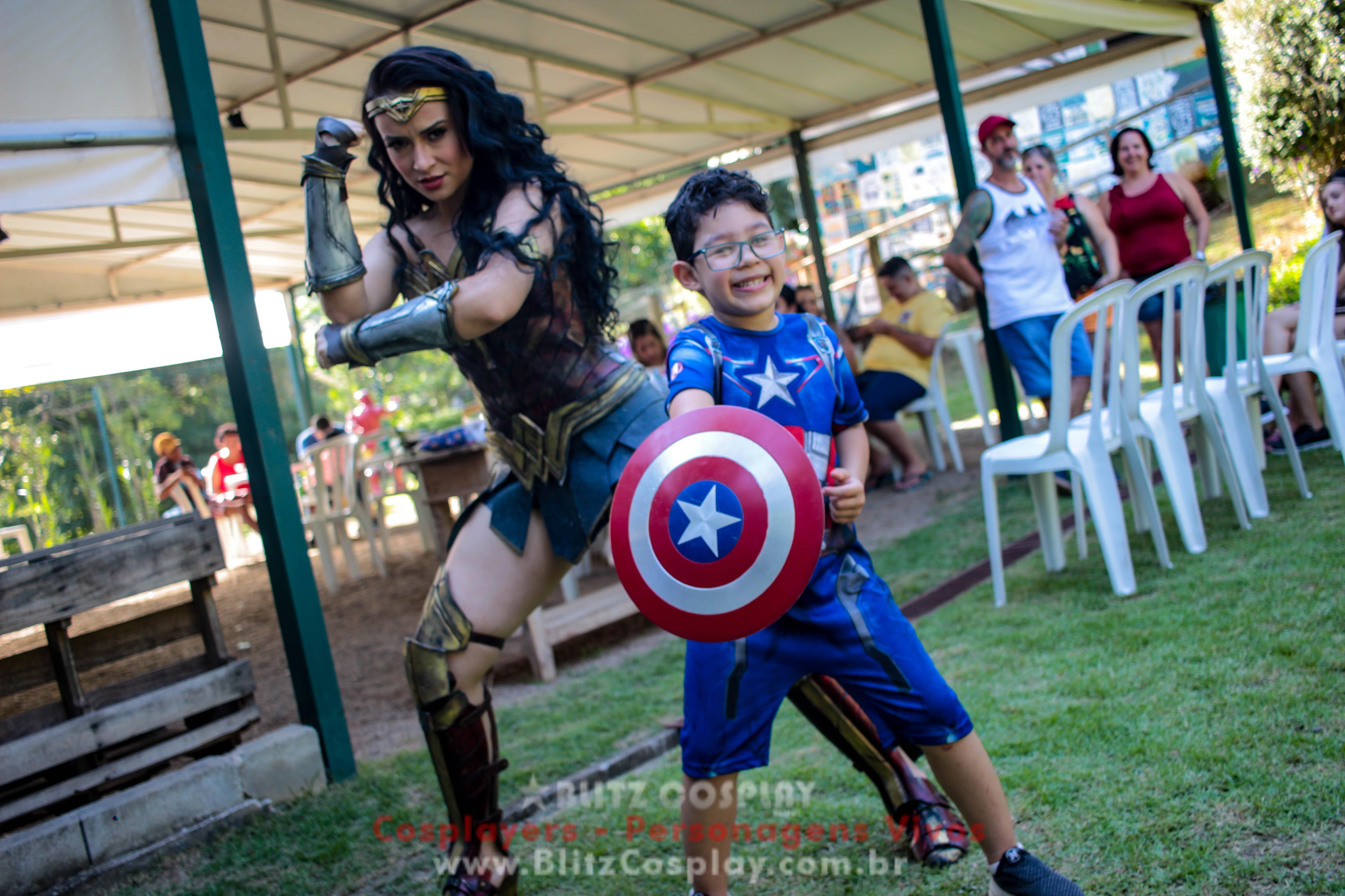 Heróis Personagem Vivo Para Festas e Eventos.