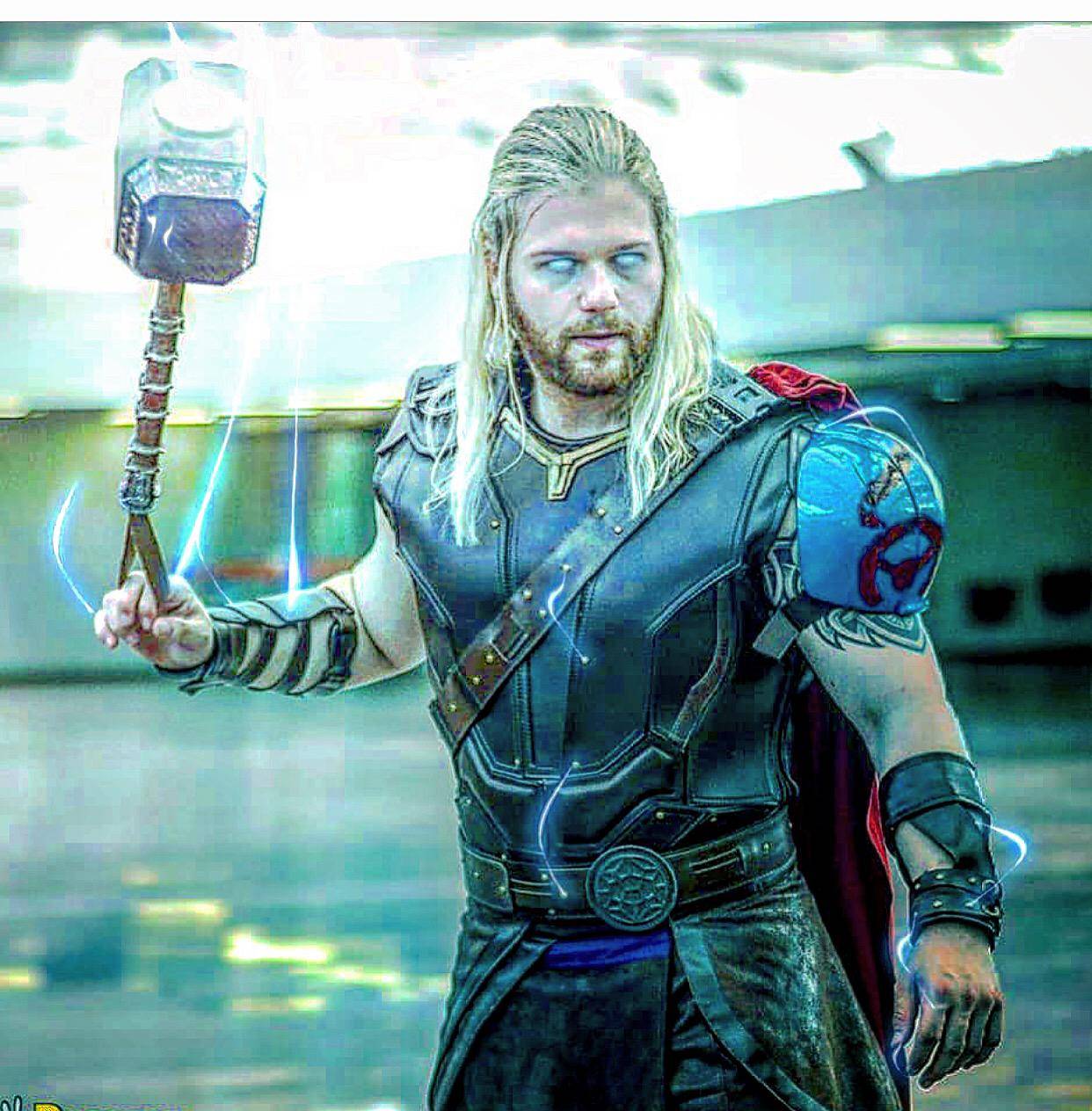 Cosplay de Thor, brasileiro aproveita semelhança com ator de